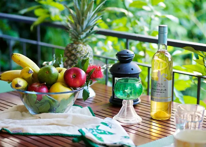 아파트 Melanija 2 로비니